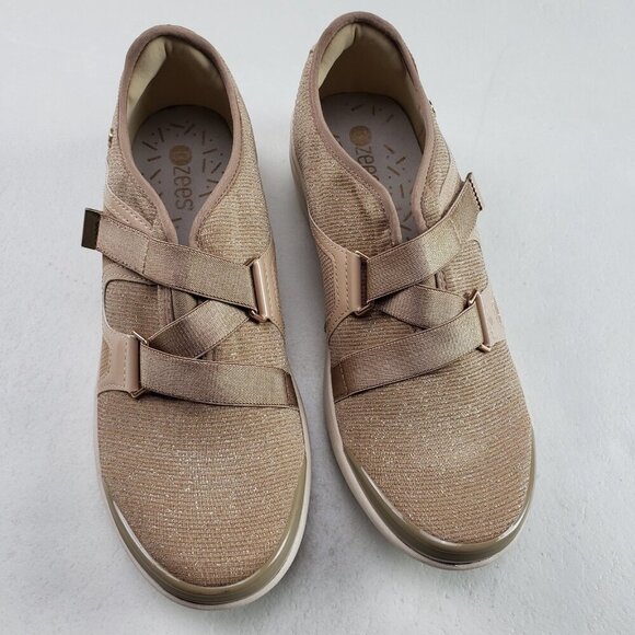 Bzees Offbeat Slip On Sneaker Womens 8.5 Beige Knit Mesh Comfort Casual Shoe - Picture 1 of 10